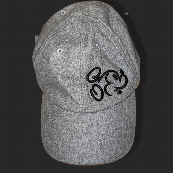 Disney Unisex Grey Wool Blend Black Mickey Mouse Embroidered Adjustable Cap - Picture 4 of 4